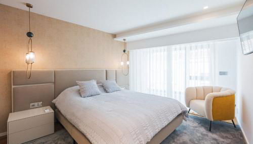 SeaLux Apartment (Seaside) - Photo 4