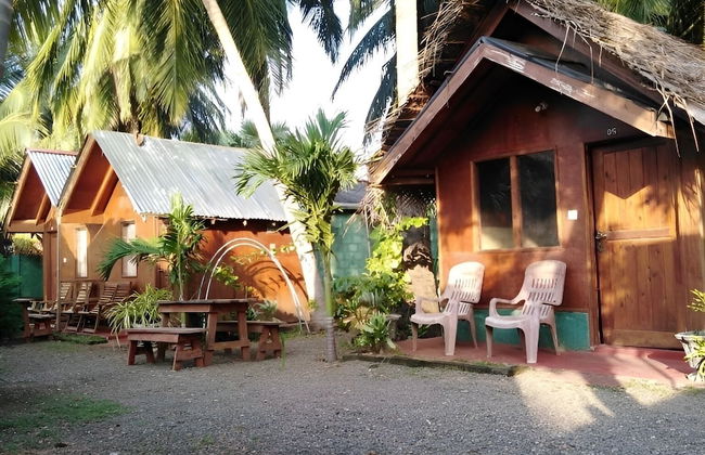 Dolphin Bay Cabana Resort - Photo 7