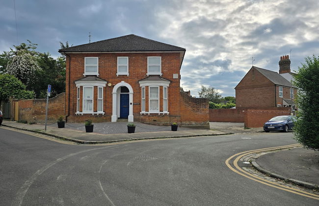 PRIVATE ROOMs In TOWN CENTRE FREE PARKING WIFI AND PATIO WITH AA STAY LTD - Foto 23