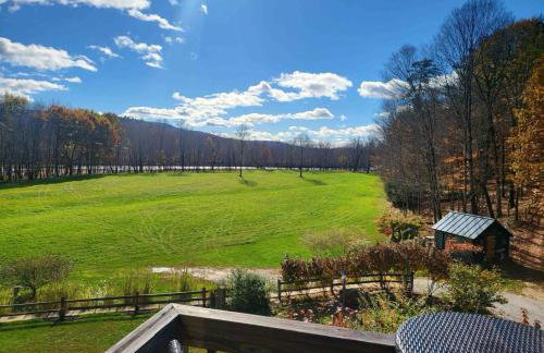 RiverNest - 1700 feet of Private Frontage on the Pemi River - 25 Acres, Sleeps 16, Close to Golf, Skiing, Hiking - Foto 13