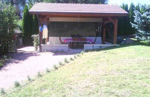 Maison/Gîte familial dans le Jura à 200m du lac avec piscine privée - Foto 17