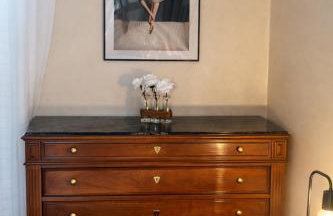 Quiet Top Floor 2 BR Flat Near Nice Port with Lift Balcony AC and Fast WiFi - Foto 16