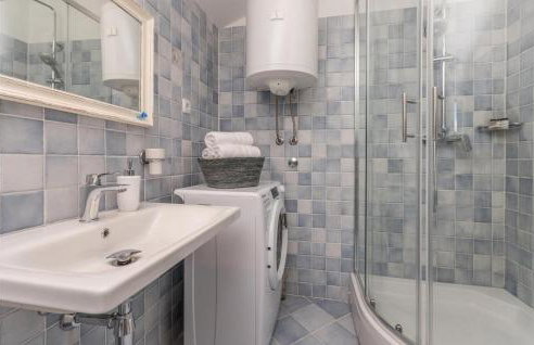 Awesome Home In Polaca With Kitchen - Foto 32