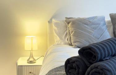 Spacious City Centre Apartment - Photo 6