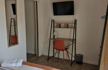 Le Zénith - 3 chambres, 3 salles de bain - 8 pers max - Local à vélos - Réservation à la chambre possible - Foto 4