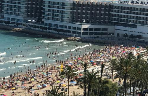 Apartamento con vistas al mar primera linea de playa del Postiguet - Photo 50