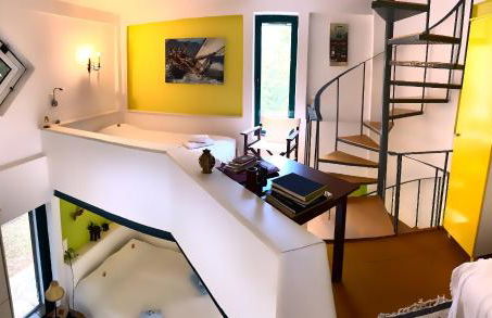 Steinturm mit Dach-Terrasse zwischen Fluß, Meer und Gebirge- Spiti Pirgos - Foto 19