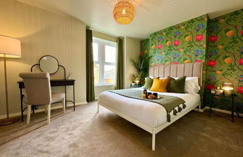 Stunning 4-Bedroom Home - 10 mins to Sandbanks Beach - Photo 30