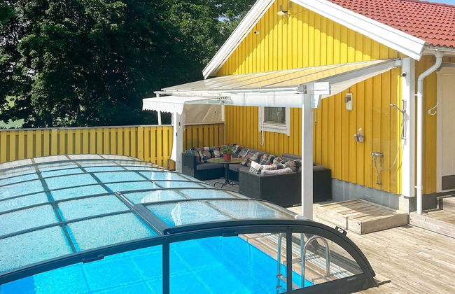 6 Person Holiday Home in Farentuna - Photo 7