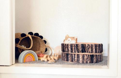 Modern Designer Cabin, Newly Renovated, EV Charger, Arcade, Kids Bunkbed, Minutes to Lake Arrowhead and Lake Gregory - Foto 49