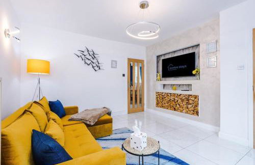 Stunning Home in Altrincham, Large Driveway, Sleeps 7, Perfect For Groups - Foto 1