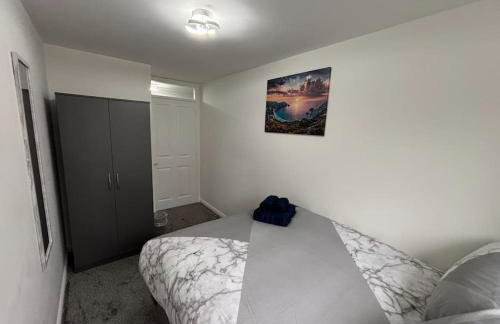 The Modern Balcony Apartment - 2 Bed 1 Bath Private Parking - Foto 13