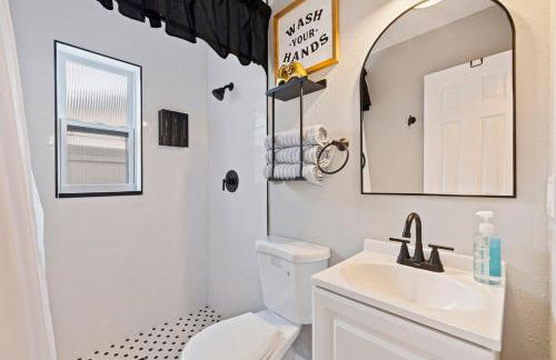 Luxury Rustic Retreat Entire Home in Pinellas Park - Foto 13