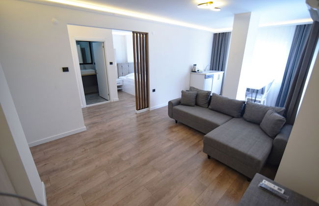 Golden Life Suite - Photo 16