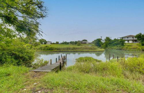 Fish and Boat Home with Spacious Yard in Seadrift - Foto 32