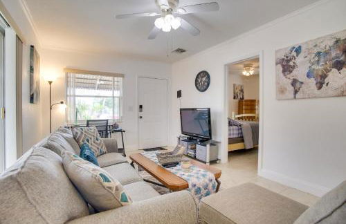 2 Mi to Boardwalk Home with Grill in Dania Beach! - Foto 5