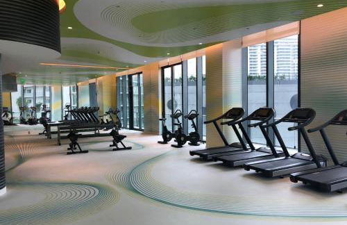 POSH Ocean View Penthouse - Heated Pool, Gym, Office! 10mins Beach - Foto 75