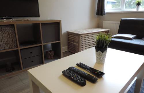 5 Bed Camberley Airport Accommodation - Foto 16