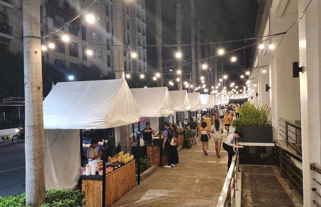 1 Bed Apartment - Sleeps 7 - Pool & Wifi - Photo 21