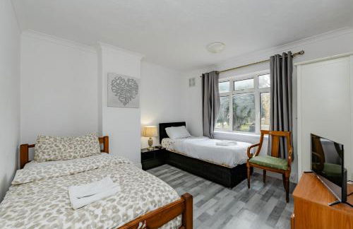 The Comfy Contractors Resort, Free Private Parking & Wifi, 7 beds - Foto 7