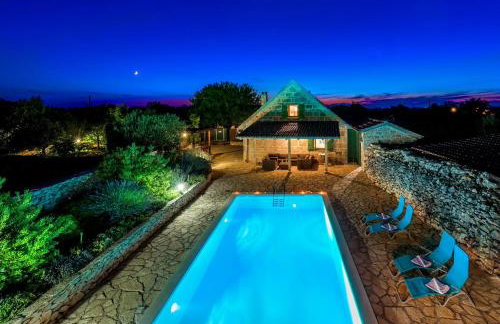 Rural house Mudrinic "Ivini dvori" - Foto 1