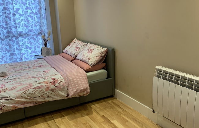 Charming 2-bed Apartment in Kingston Upon Thames - Foto 3