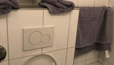 Ganze Apartment in Saarbrücken City - Foto 3