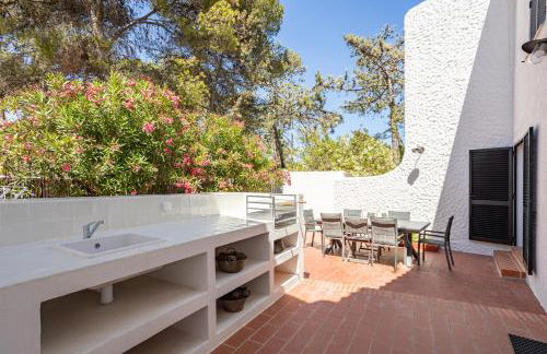 Moradia Tradicional no centro a 100m da Praia - Foto 18