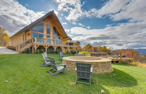 Blue Ridge Mountain-View Cabin with Hot Tub and Deck! - Foto 1