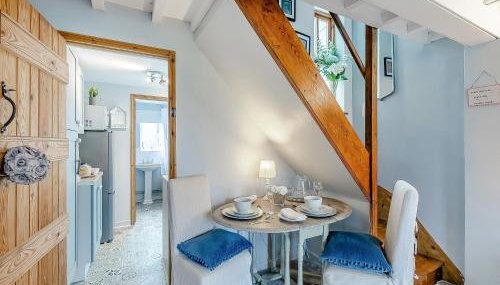 Crompton Cottage - Photo 3