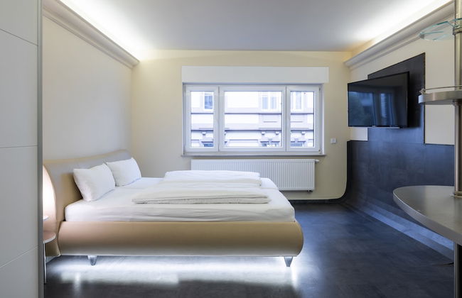 Nomad Serviced Apartments - Photo 2