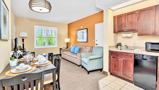 Modern 1BR Suite - King Bed Pool - Near Disney - Foto 5, Habitación