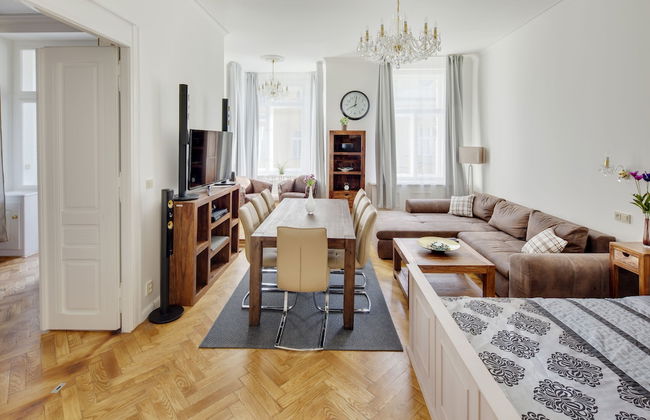 Old Town Square Apartments - Foto 1