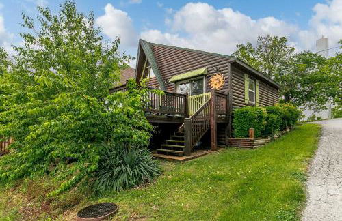 8 Mi to Dogwood Canyon Cozy Cabin with Deck - Foto 22