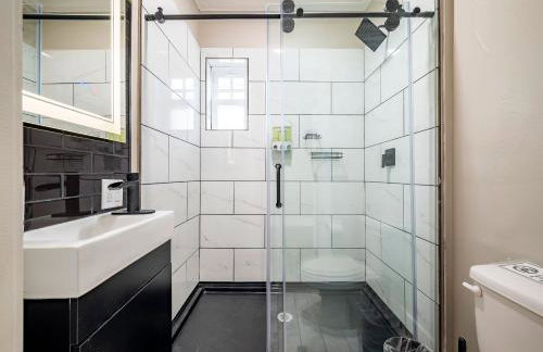 4BR HOME SLEEPS 13 DOWNTOWN/Pet Friendly/EVCharger - Foto 22