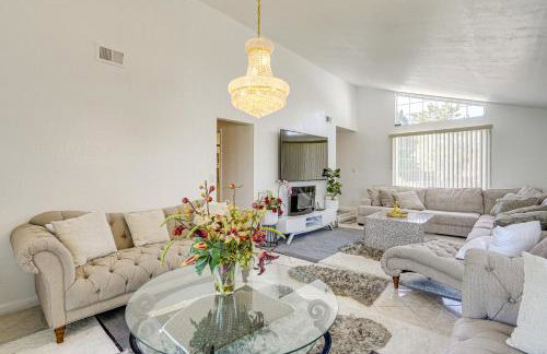 Bay and Hill Views Modern Hercules Home - Foto 8