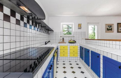 4 Bedroom Gorgeous Home In Jurdani - Photo 33