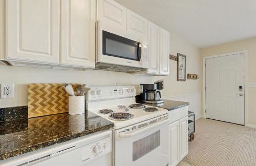 Rainbow Cove --- 117 Dagsworthy Ave #B - Photo 7