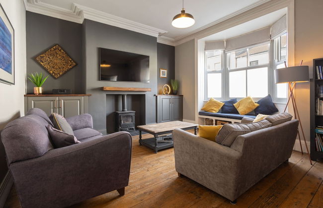 Host Stay Garnet Street - Photo 1