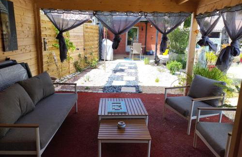 Nid du merle avec sauna et jacuzzi privatif - Foto 13