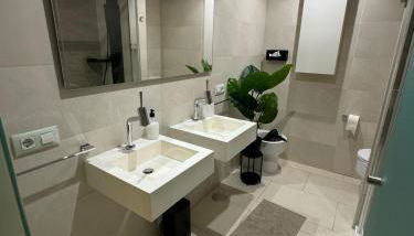 Las Olas, 5star Appartement, PalmMar - Foto 1, Shower