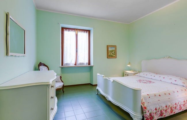 Villa in Torri del Benaco With Lake Garda Views - Photo 8