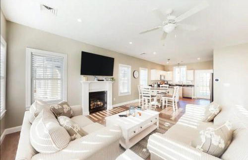 Anne's Adagio - Photo 1