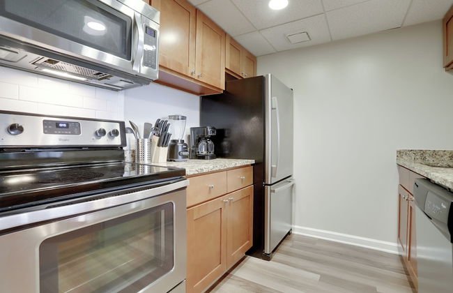 Heart of DC Area Apartments - Photo 49