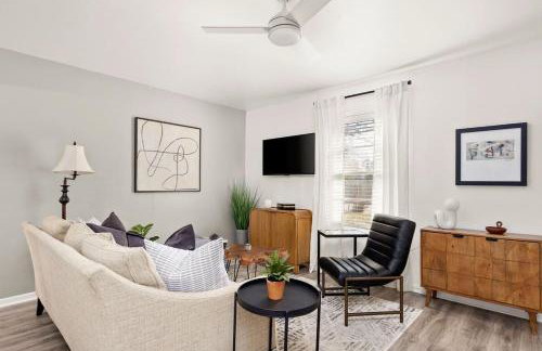 Stylish and Cozy 2BR in Vibrant East Austin - Foto 19