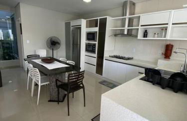 Casa com Piscina aquecida em Balneário Camboriú - Foto 13