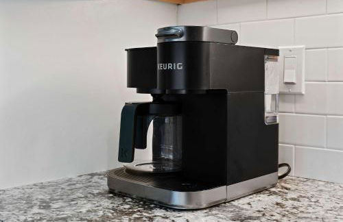 Family 4BR Home with Patio by Willowcreek Park - Foto 20