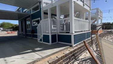 Guitars & Tiki Bars, Roadrunner Resort - Foto 2