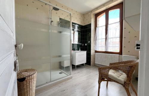 Maison meulière du 34e Sacre, à proximité du Domaine Pommery - Foto 13