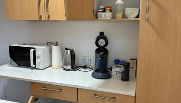 One room apartment in a quiet Location air conditioning - Foto 4, toaster